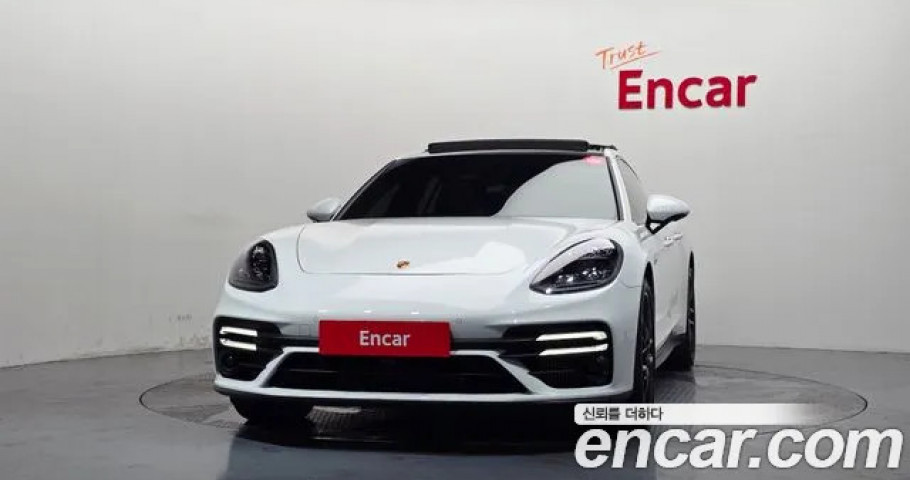 Porsche Panamera 