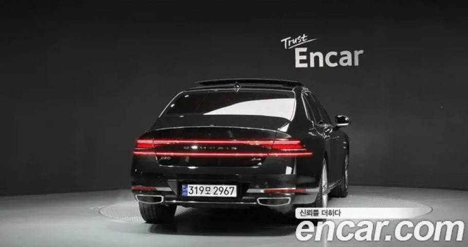 Genesis G90 