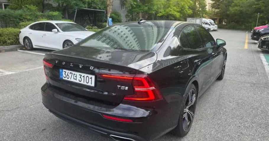 Volvo S60 