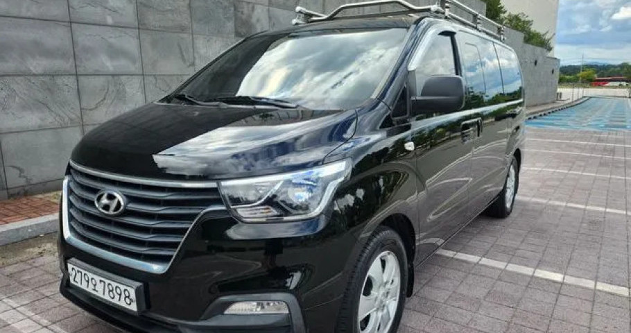 Hyundai Starex 