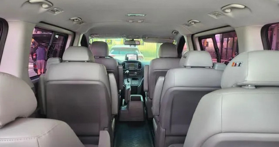 Hyundai Starex 