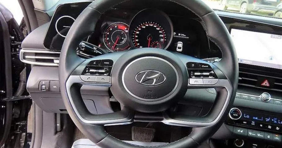 Hyundai Avante (Elantra) 