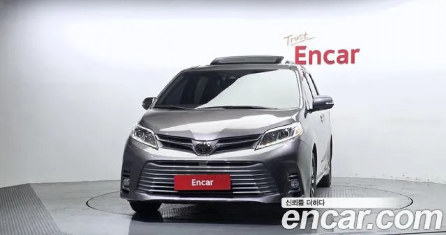 Toyota Sienna 