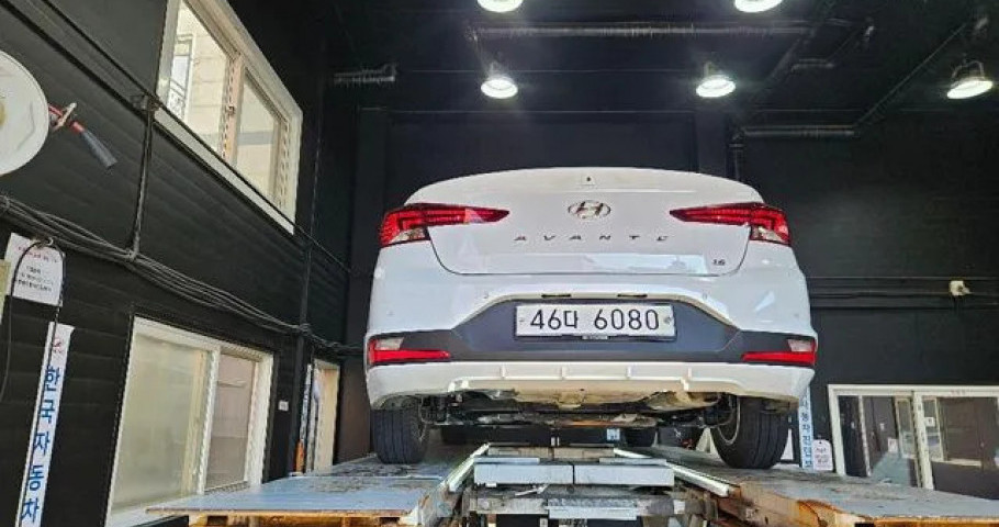 Hyundai Avante (Elantra) 