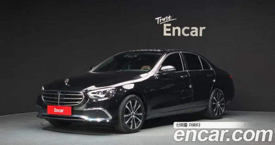 Mercedes-Benz E-Class 
