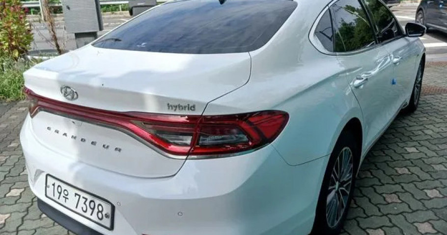 Hyundai Grandeur 