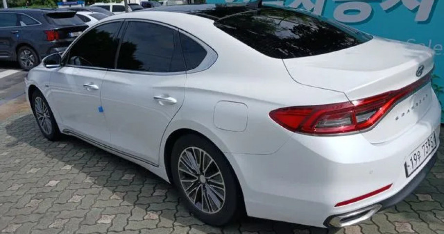 Hyundai Grandeur 