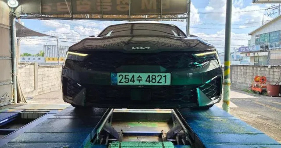 Kia K5 