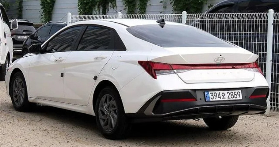 Hyundai Avante (Elantra) 
