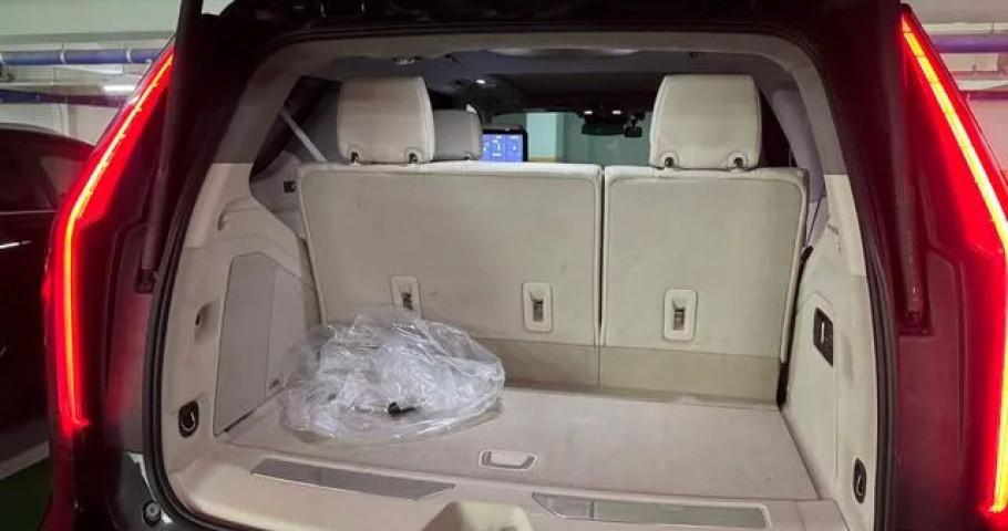 Cadillac Escalade 