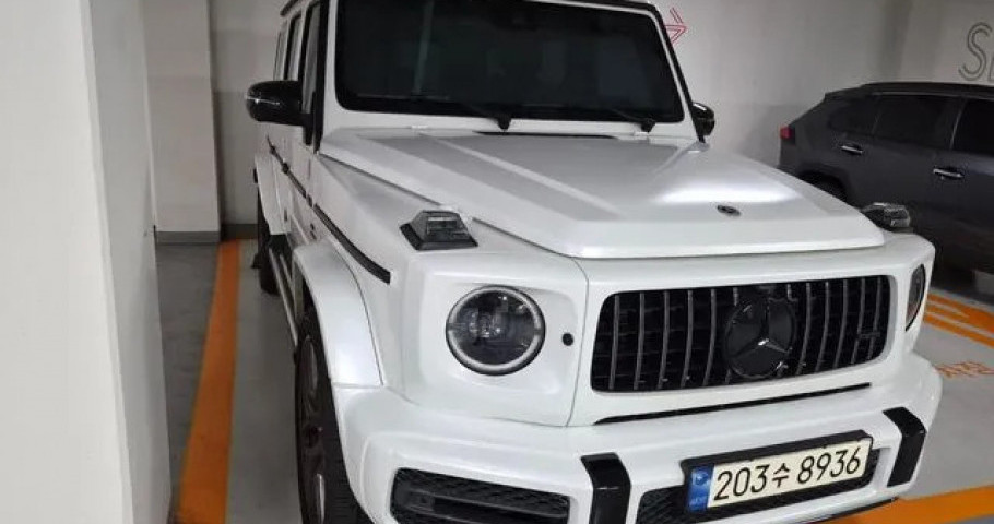 Mercedes-Benz G-Class 