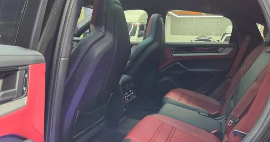 Porsche Cayenne 