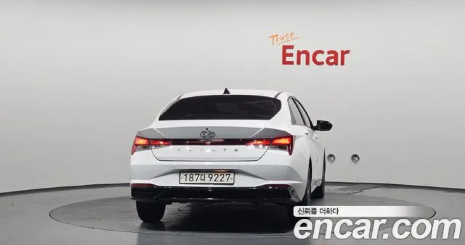 Hyundai Avante (Elantra) 