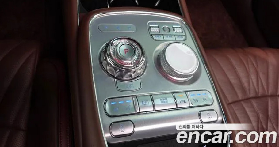 Genesis G90 