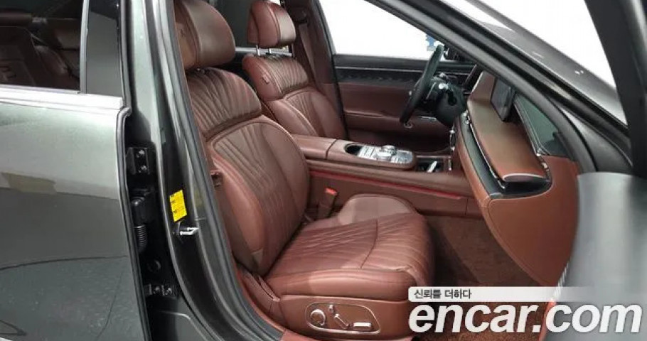 Genesis G90 