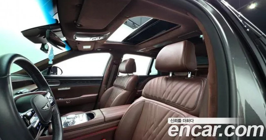 Genesis G90 