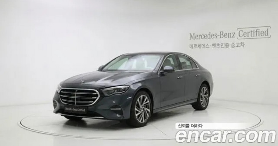 Mercedes-Benz E-Class 
