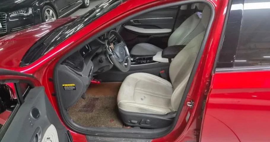Hyundai Sonata 