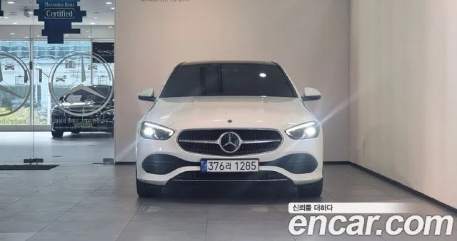 Mercedes-Benz C-Class 