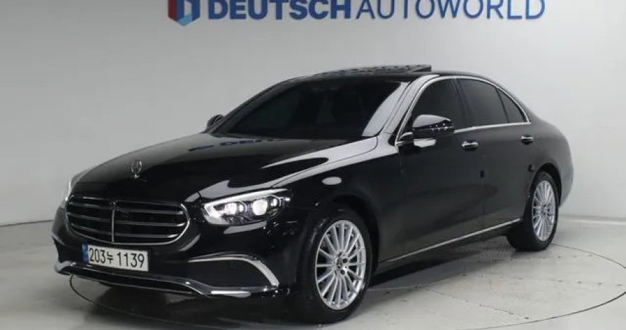 Mercedes-Benz E-Class 