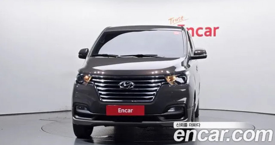 Hyundai Starex 