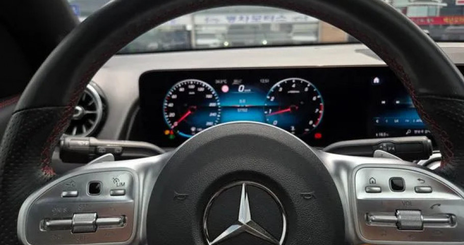 Mercedes-Benz Glb-Class 