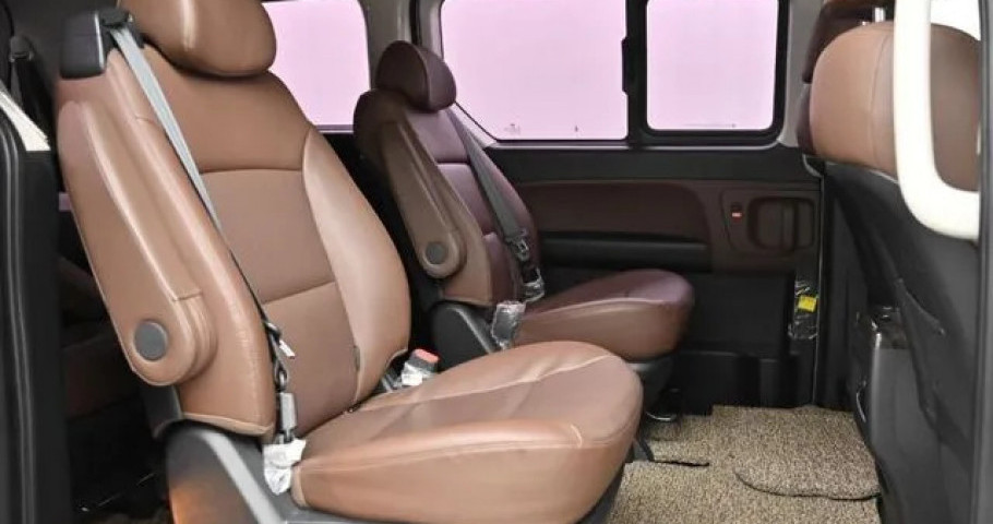 Hyundai Starex 