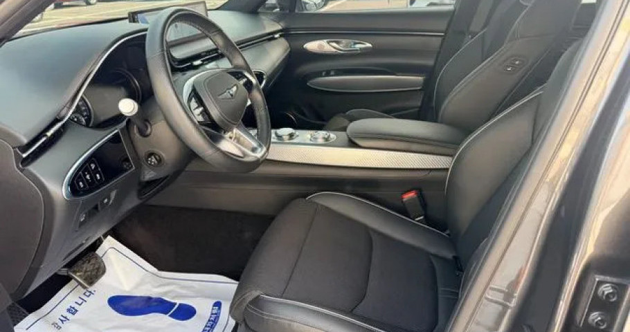 Genesis Gv70 