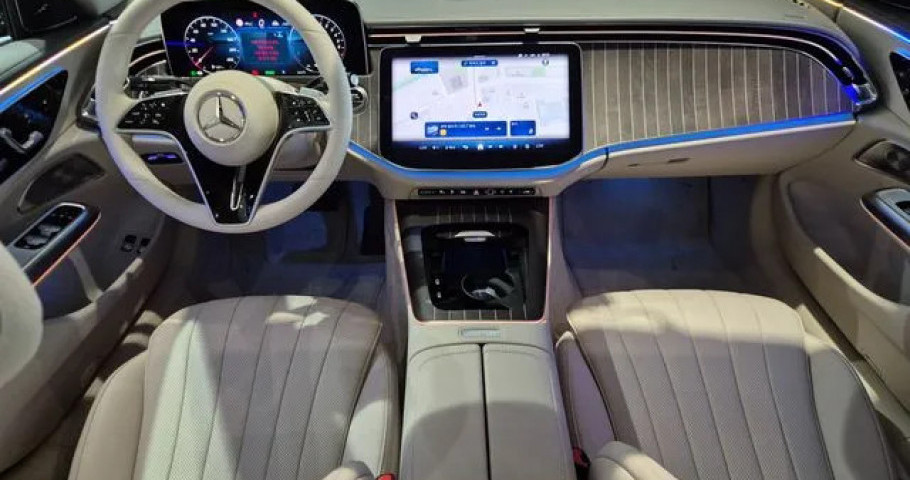 Mercedes-Benz E-Class 