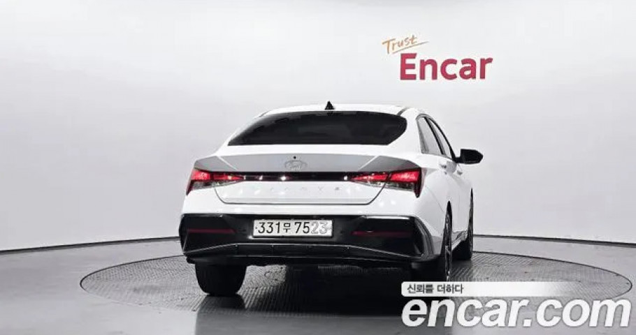 Hyundai Avante (Elantra) 