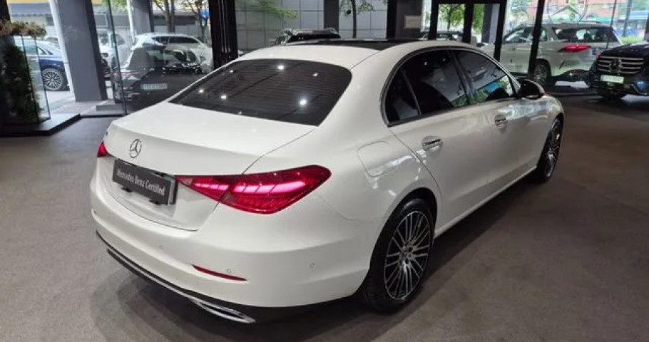 Mercedes-Benz C-Class 