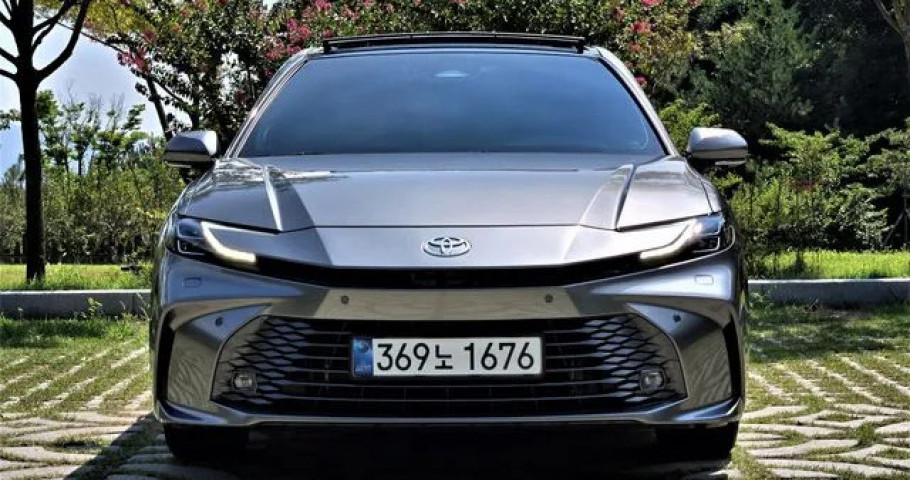 Toyota Camry 