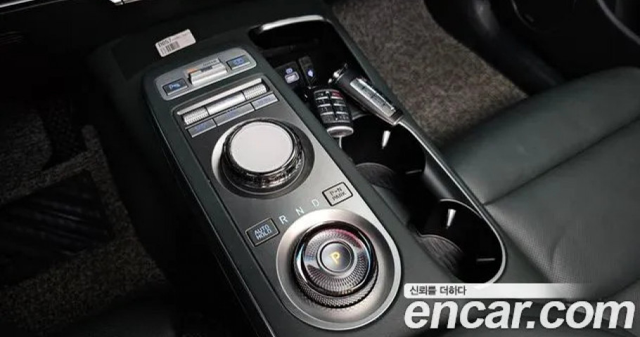 Genesis Gv70 