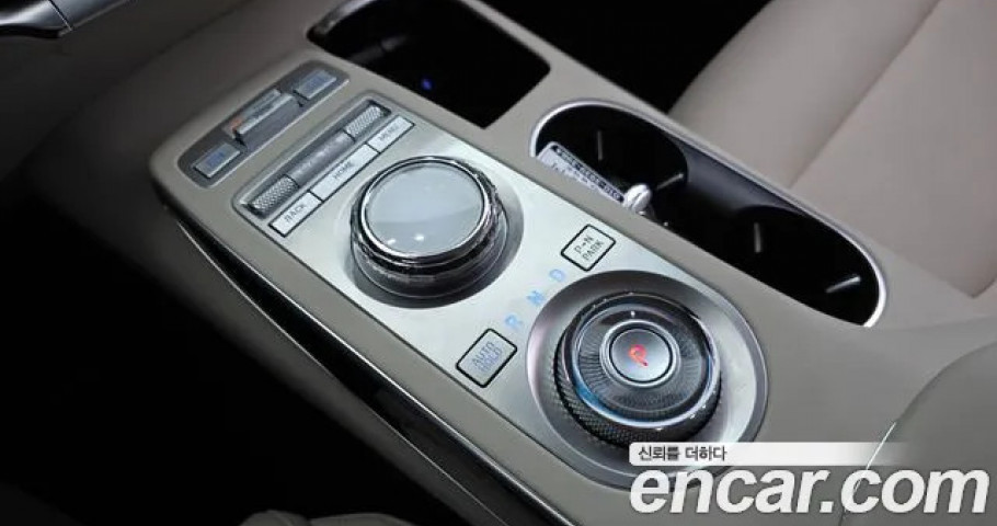 Genesis Gv70 