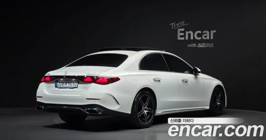 Mercedes-Benz E-Class 