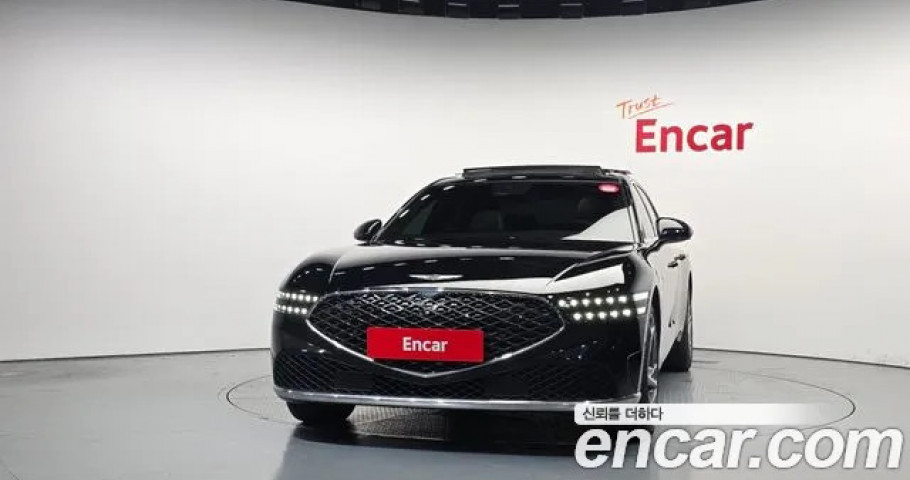 Genesis G90 