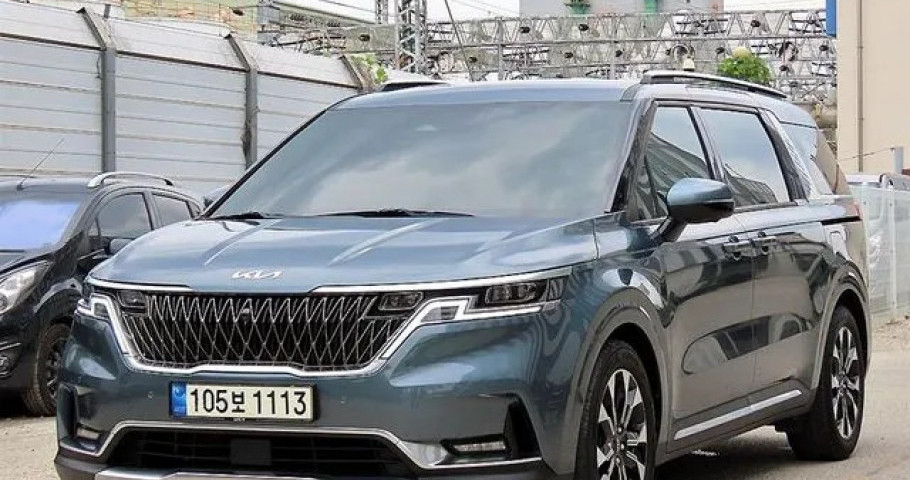 Kia Carnival 