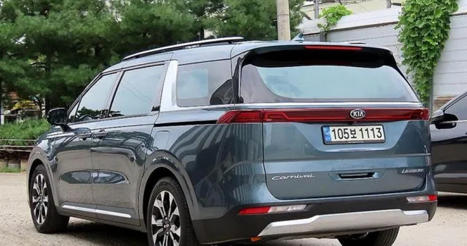 Kia Carnival 