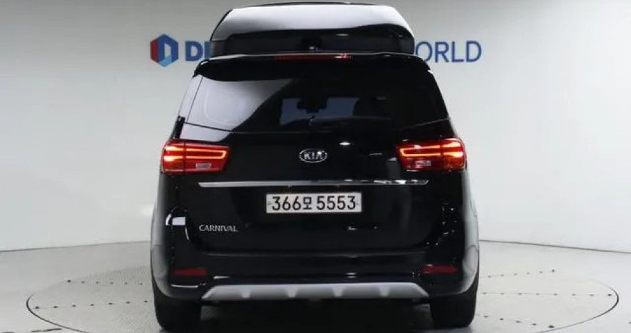 Kia Carnival 