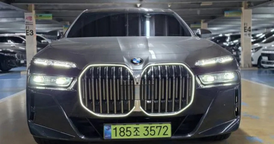 Bmw 7-Series 