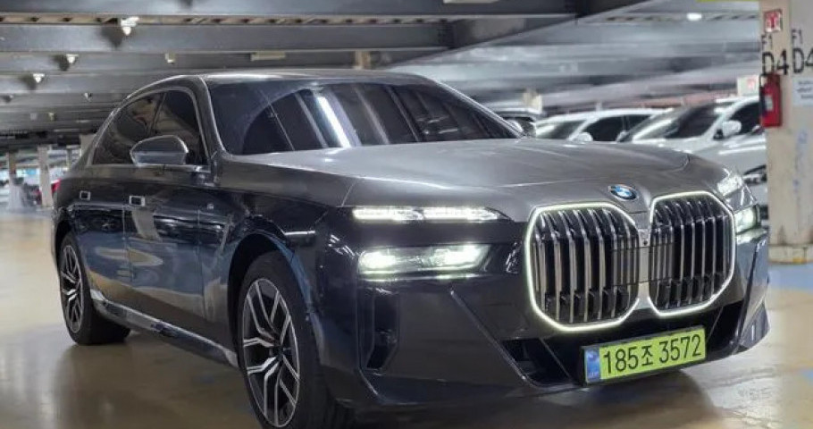 Bmw 7-Series 