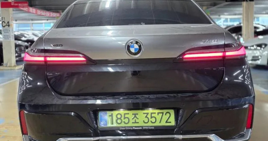 Bmw 7-Series 