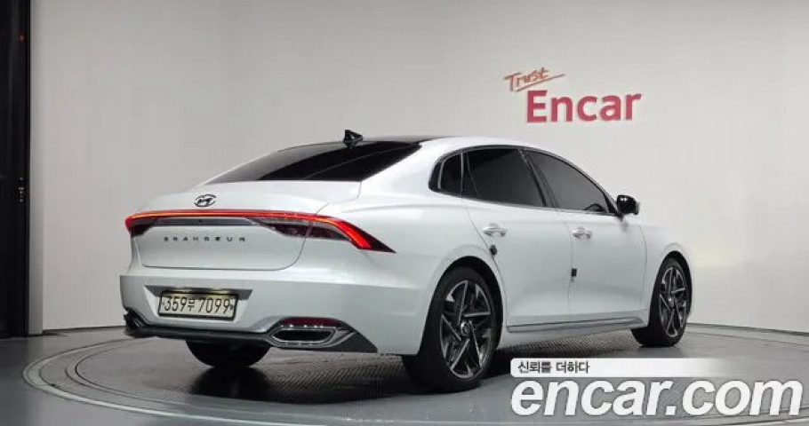 Hyundai Grandeur 