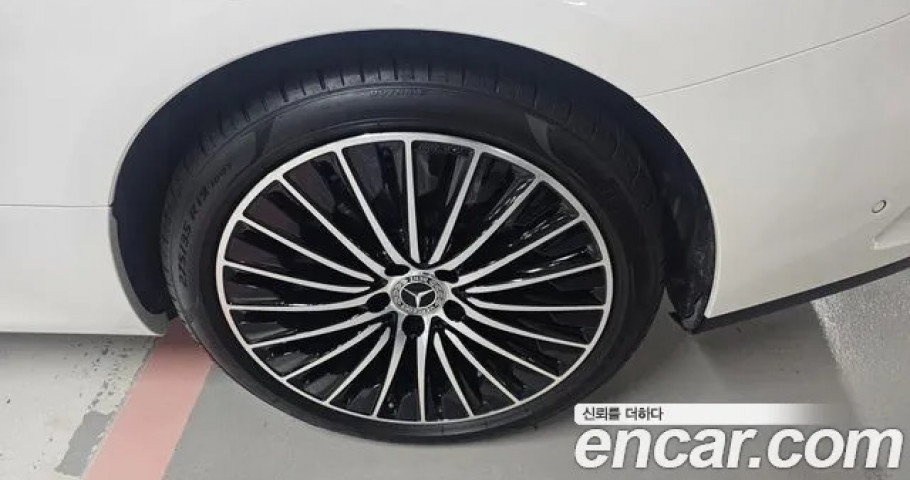 Mercedes-Benz Cle-Class 