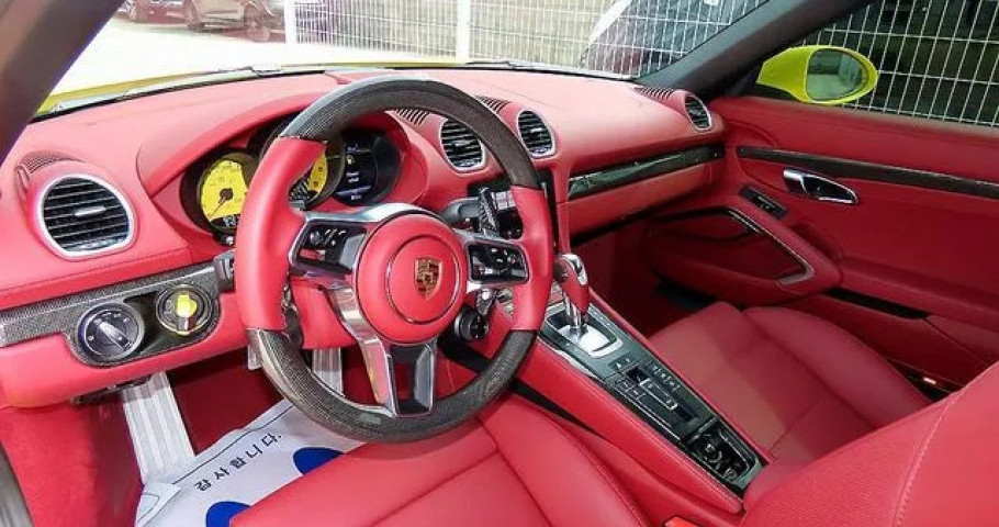 Porsche 718 