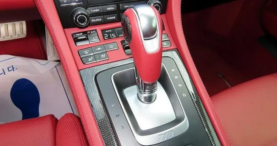 Porsche 718 