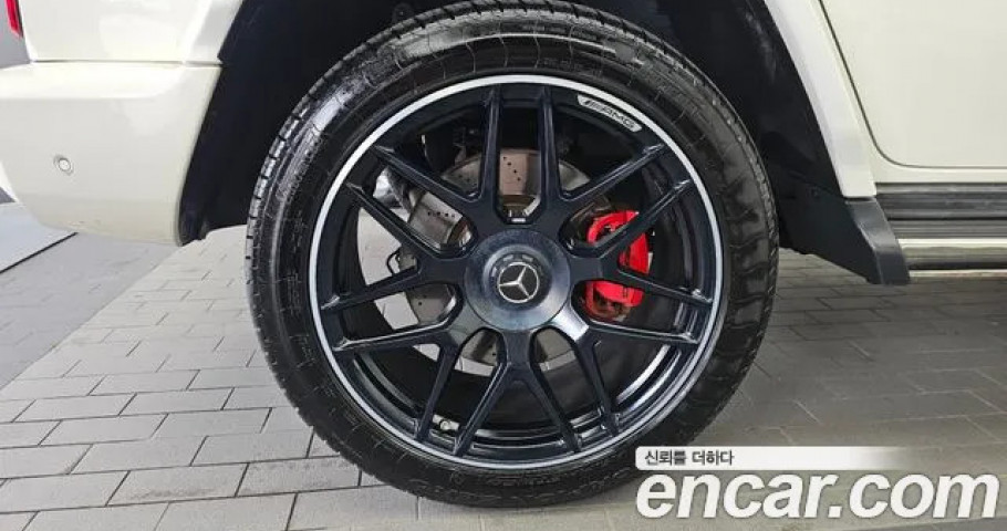Mercedes-Benz G-Class 