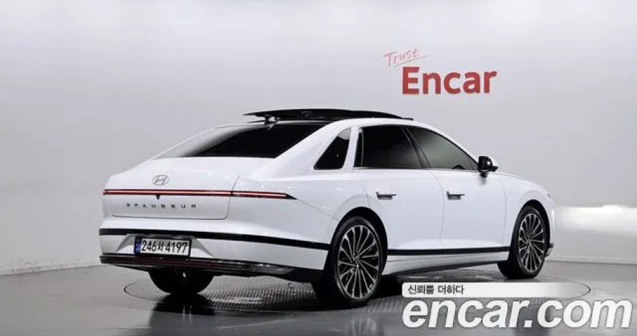 Hyundai Grandeur 