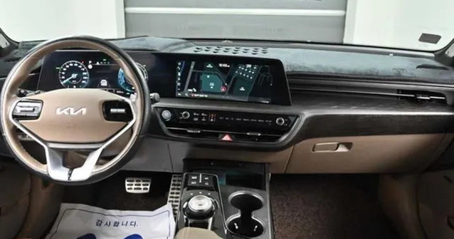 Kia K8 