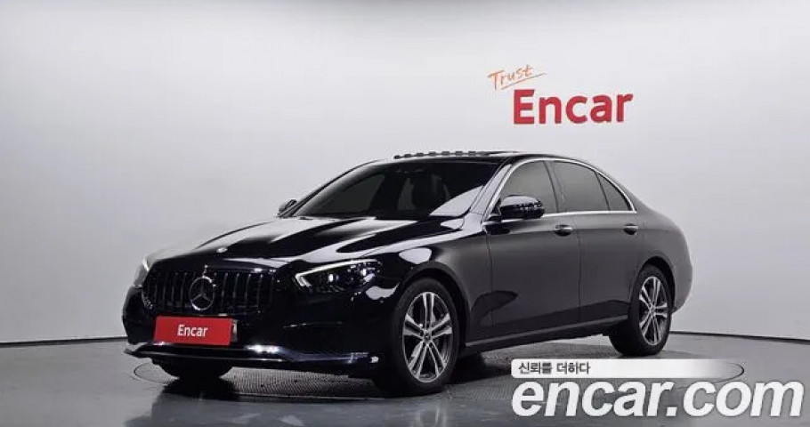 Mercedes-Benz E-Class 